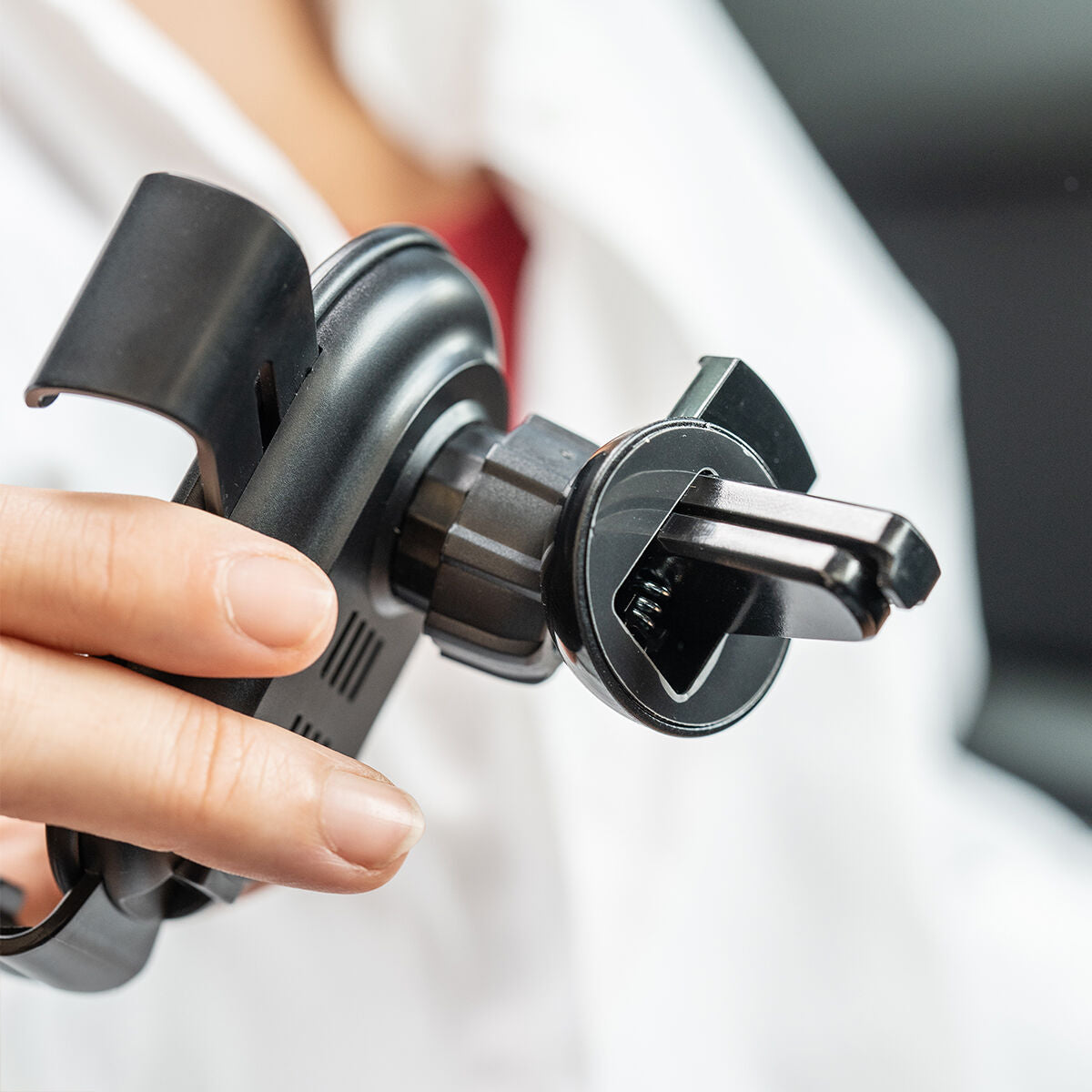 Soporte para Teléfono de Carga Rápida Inalámbrica para Coche Chakar InnovaGoods
